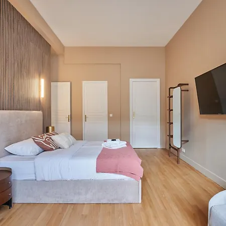Elegant 2-bedroom - Trocadéro * Parigi